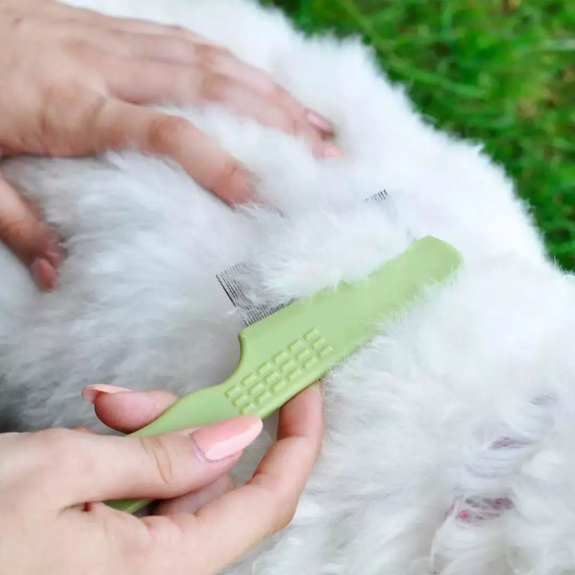 Safari Dog Flea Comb For Long & Short Haired Pets