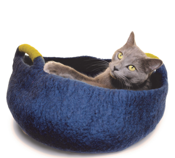 KARMA CAT – 14″ Wool Felt Handle Basket Cave - Navy & Green